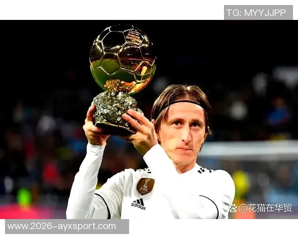 朱辰杰畅谈足球偶像与智慧球员C罗与莫德里奇的独特魅力